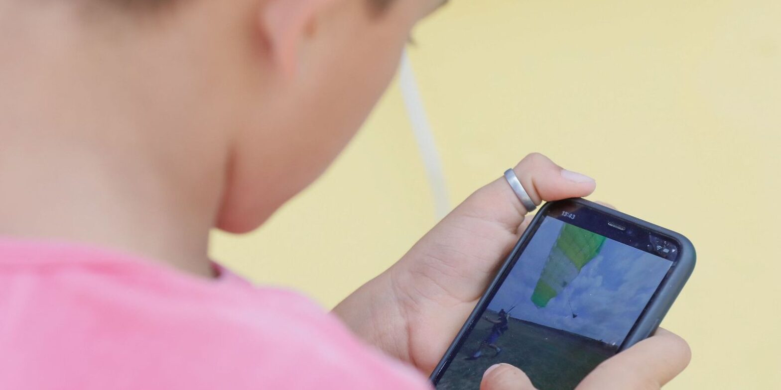 Pediatras alertam para aumento de desafios perigosos na internet