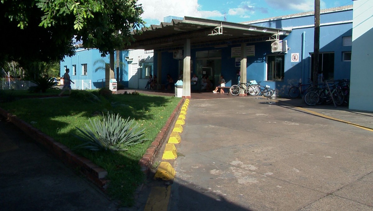 Policial militar alvejado na cabeça e na mão por tiros disparados por CAC, durante blitz de trânsito, recebe alta hospitalar