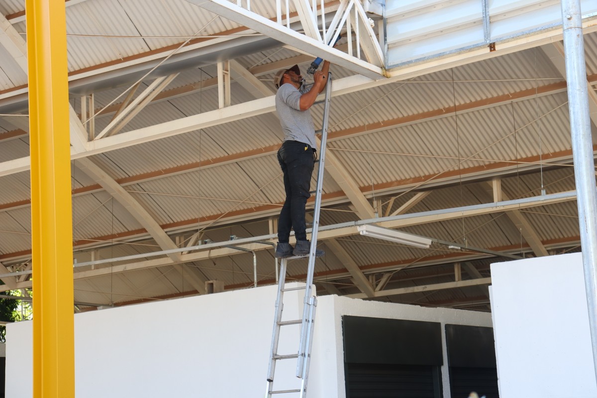 Prefeitura dá por encerradas obras de revitalização do Camelódromo, mas retomada das atividades ainda segue indefinida