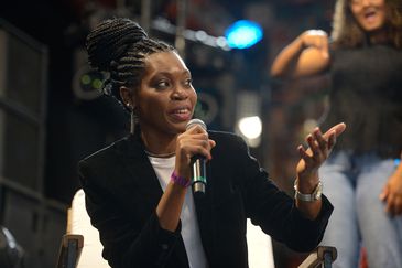 Rio de Janeiro (RJ), 25/05/2023 – A refugiada angolana, Ninga Lucau, durante debate no Back2Black Festival 2023, na zona portuária da capital fluminense. Foto: Tomaz Silva/Agência Brasil