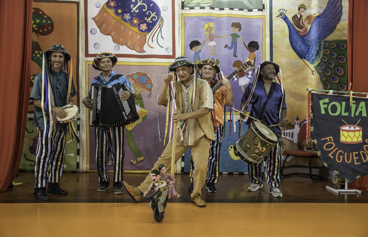 Grupo Folias e Folguedos apresenta show gratuito com homenagem à tradições brasileiras, em Presidente Prudente