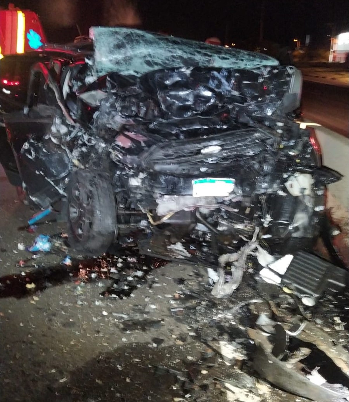 Irmãos morrem após motorista embriagado invadir a contramão e chocar caminhonete contra o carro da família, em Presidente Epitácio