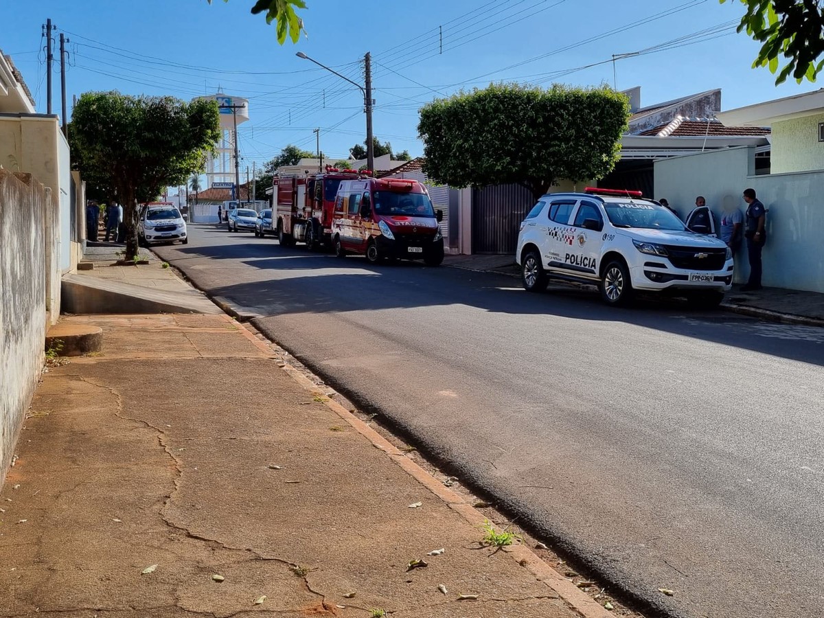 Pai atira acidentalmente no rosto do filho durante surto psicótico do rapaz, que acaba morrendo, em Mirante do Paranapanema