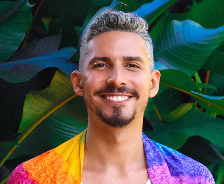 Pedro Rhuas vai lançar novo livro na Bienal do Rio de Janeiro. Foto: Divulgação/Olga Gonzales
