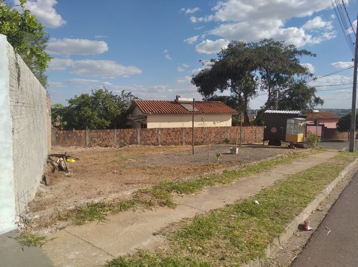 Prefeitura abre licitação para 12 lotes comerciais no João Domingos Netto; VEJA LOCAIS