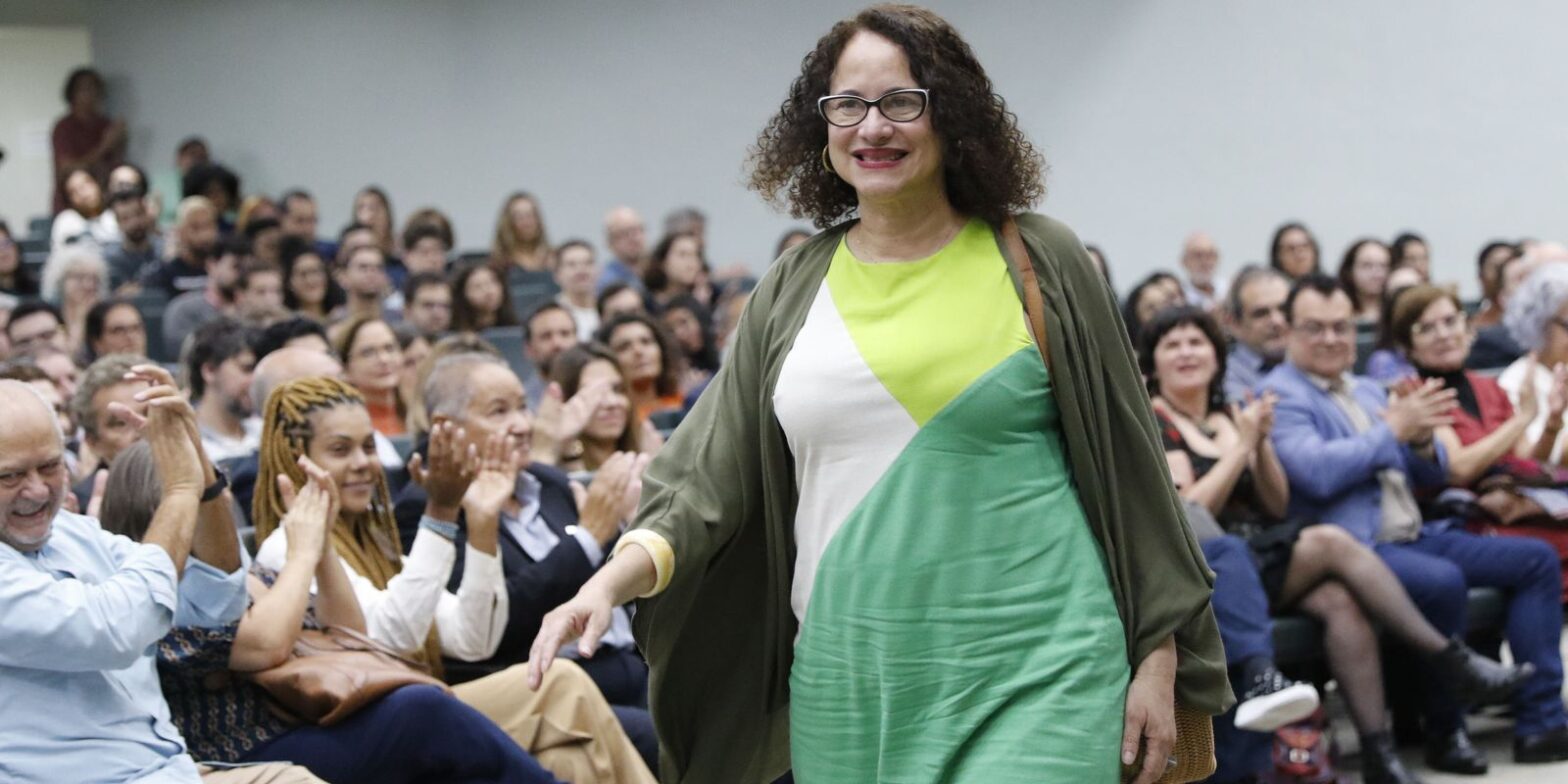 Ministra Luciana Santos recebe apoio de reitores no Rio