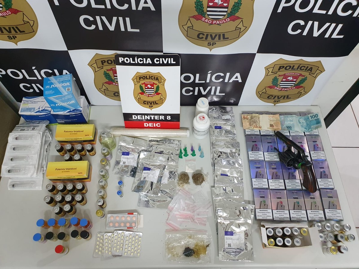 Abordagem em Presidente Epitácio prende dois homens com revólver com numeração suprimida e cigarros eletrônicos