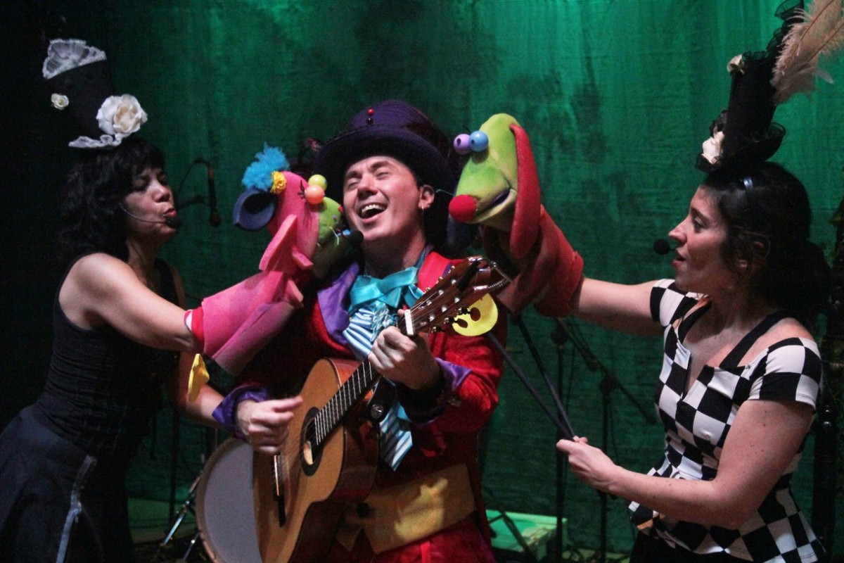 Espetáculo ‘Estrepolias’ apresenta músicas que valorizam o folclore nacional, em Presidente Prudente