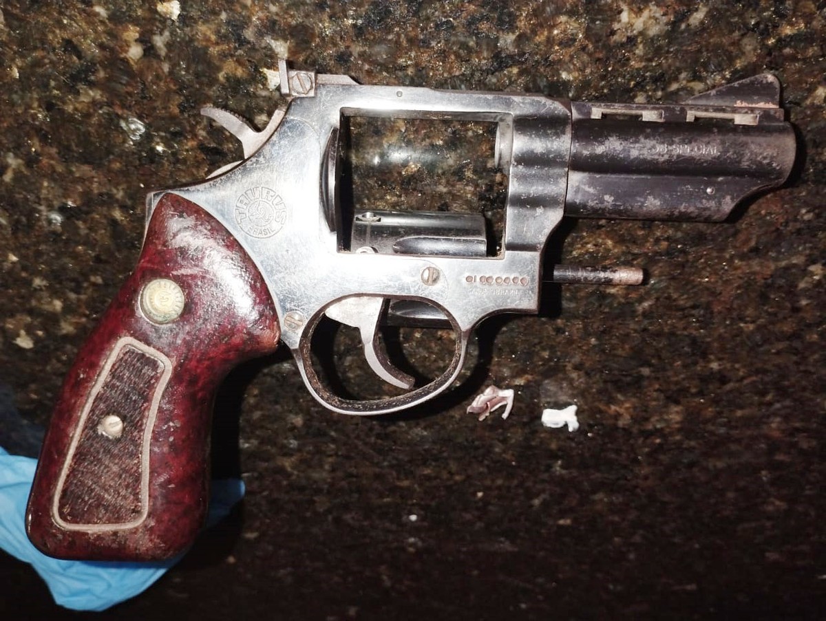 Dono de bar acaba preso em flagrante após acertar dois tiros em cliente bêbado em Presidente Prudente | Presidente Prudente e Região