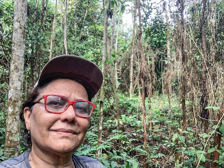 Brasília (DF) - A ecóloga paraense Ima Vieira que participará de plenária no Diálogos Amazônicos, no próximo domingo (6), em Belém (PA), defende necessidades de políticas públicas para zerar desmatamento e fortalecer bioeconomias. 
Foto: Museu Emílio Goeldi/Divulgação