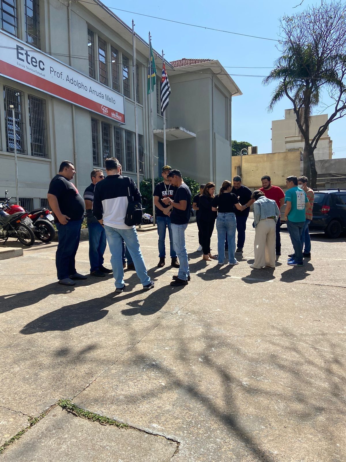 Greve paralisa atividades de Etecs e Fatecs na região de Presidente Prudente