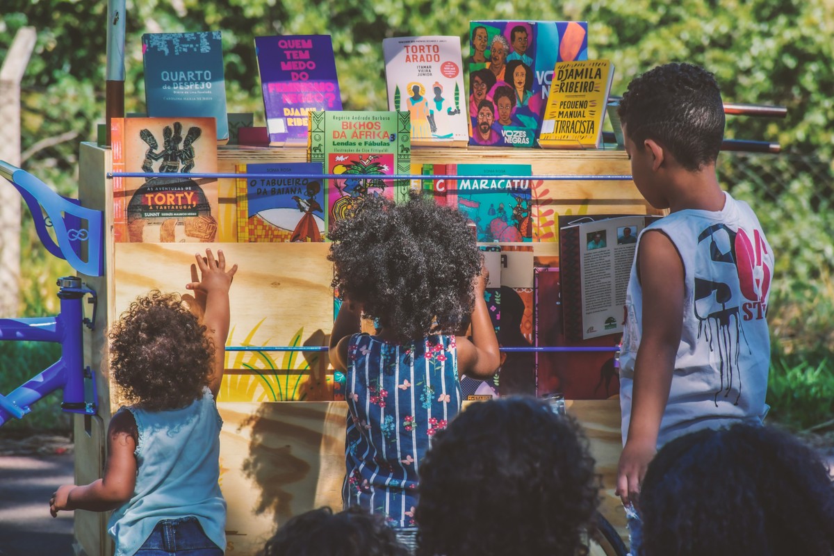‘Histórias na Praça’ ocupa espaços públicos com arte, literatura e música para todos, a partir deste domingo, em Presidente Prudente | Presidente Prudente e Região