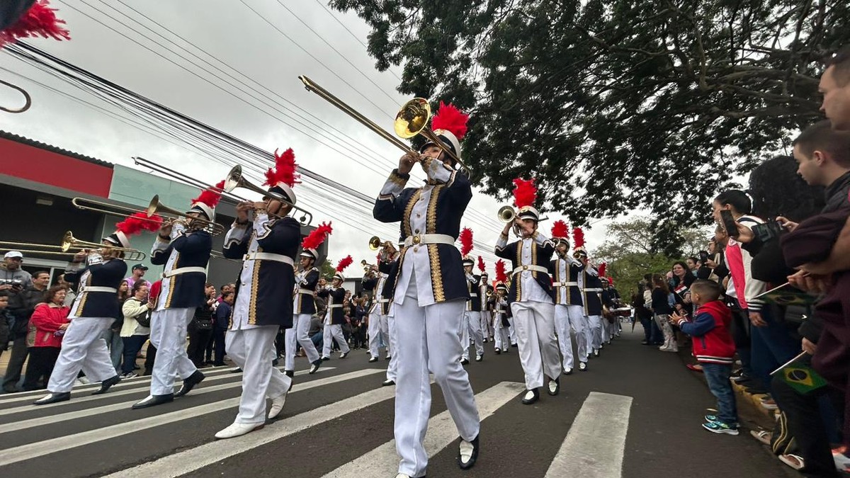Desfile no Parque do Povo celebra o aniversário de 106 anos de fundação de Presidente Prudente; FOTOS