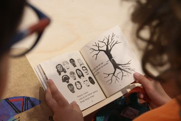 São Paulo (SP), 14/09/2023 - Exposição Araetá – A Literatura dos Povos Originários, com curadoria de Selma Caetano, Ademario Ribeiro Payayá, Kaká Werá Jecupé, Cristina Flória e Richard Werá Mirim, no Sesc Ipiranga. Foto: Rovena Rosa/Agência Brasil