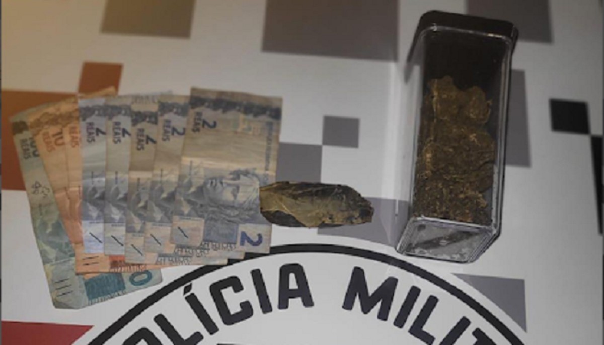 Adolescente cai após perder controle de motocicleta e acaba apreendido por tráfico de drogas, em Presidente Epitácio