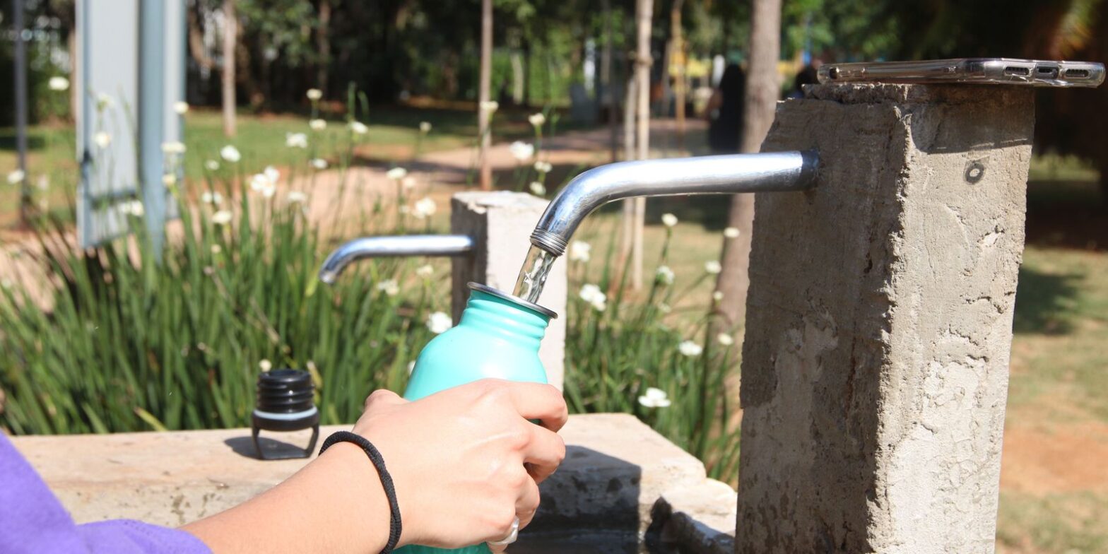 Calor pode provocar desidratação, confusão mental e desmaios em idosos