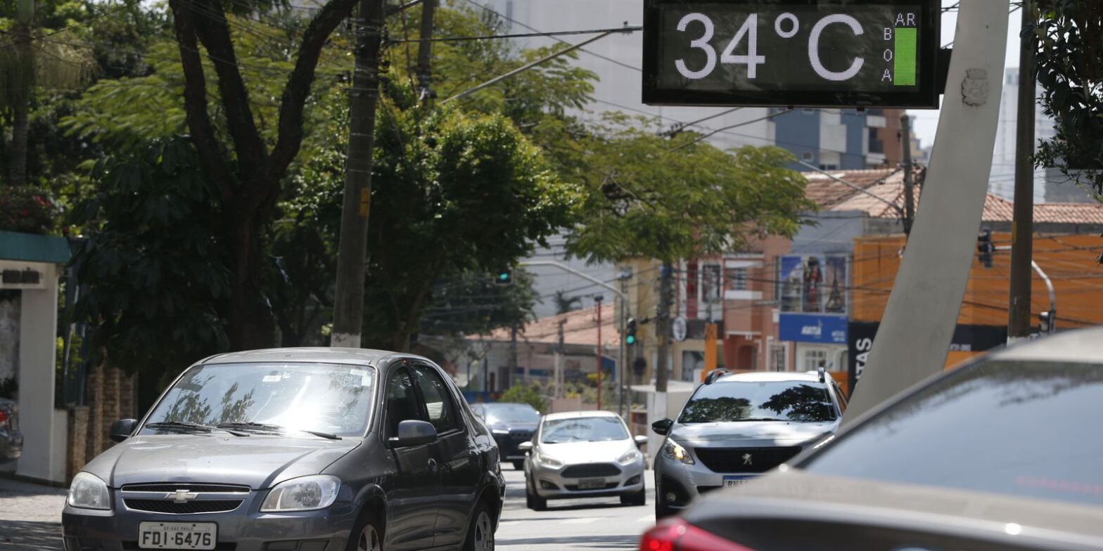 Com calor extremo, acesso à água é desafio para quem vive na rua