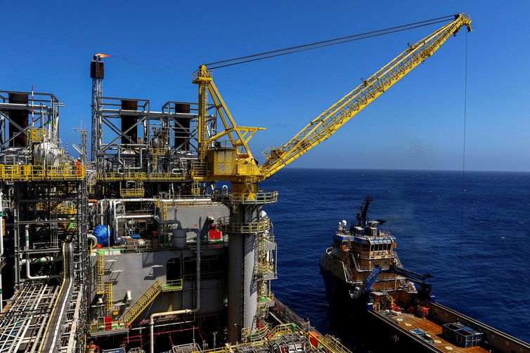 Tânia Rêgo/Agência Brasil Rio de Janeiro (RJ), 28/09/2023 - Navio-plataforma P-71, instalado no campo de Itapu, no pré-sal da Bacia de Santos, a 200 km da costa do Rio de Janeiro. Foto:Tânia Rêgo/Agência Brasil