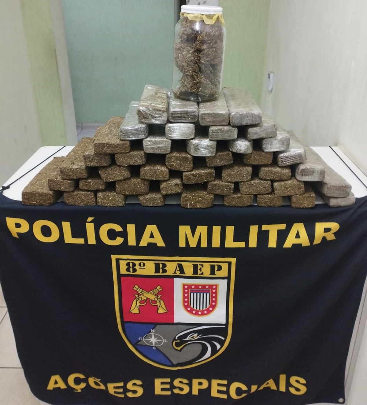 Baep prende homem com mais de 32 quilos de drogas no Parque dos Pinheiros