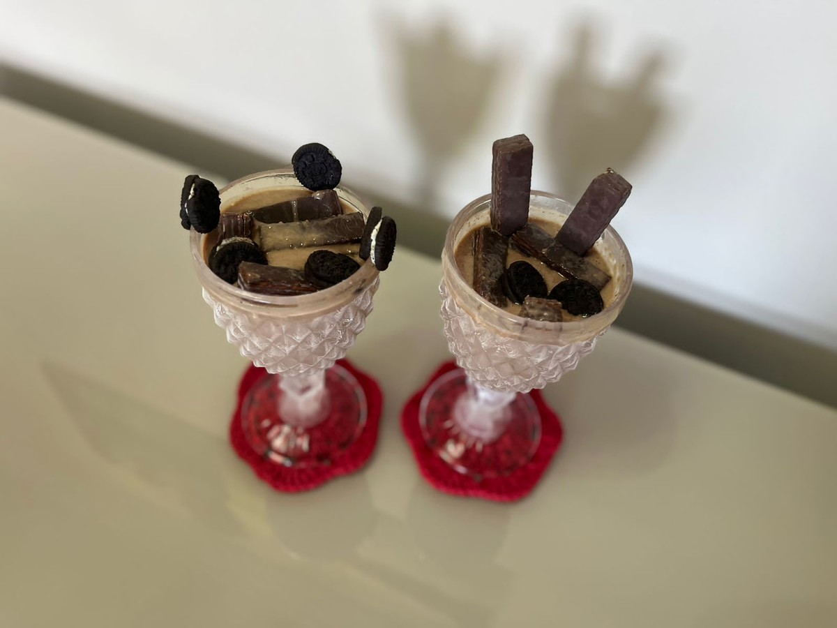 Irmãos chefinhos ensinam como preparar mousse de mini waffle