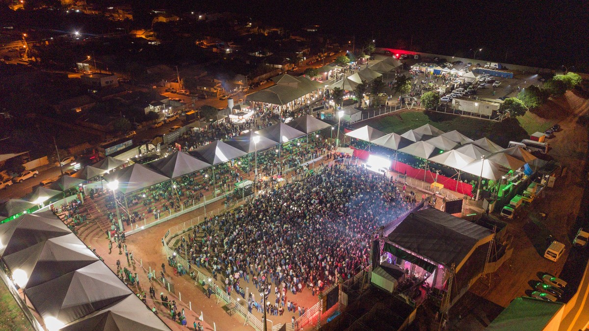Sandovalina Rodeio Show espera receber 40 mil pessoas em shows sertanejos durante quatro dias de festa; entrada é gratuita