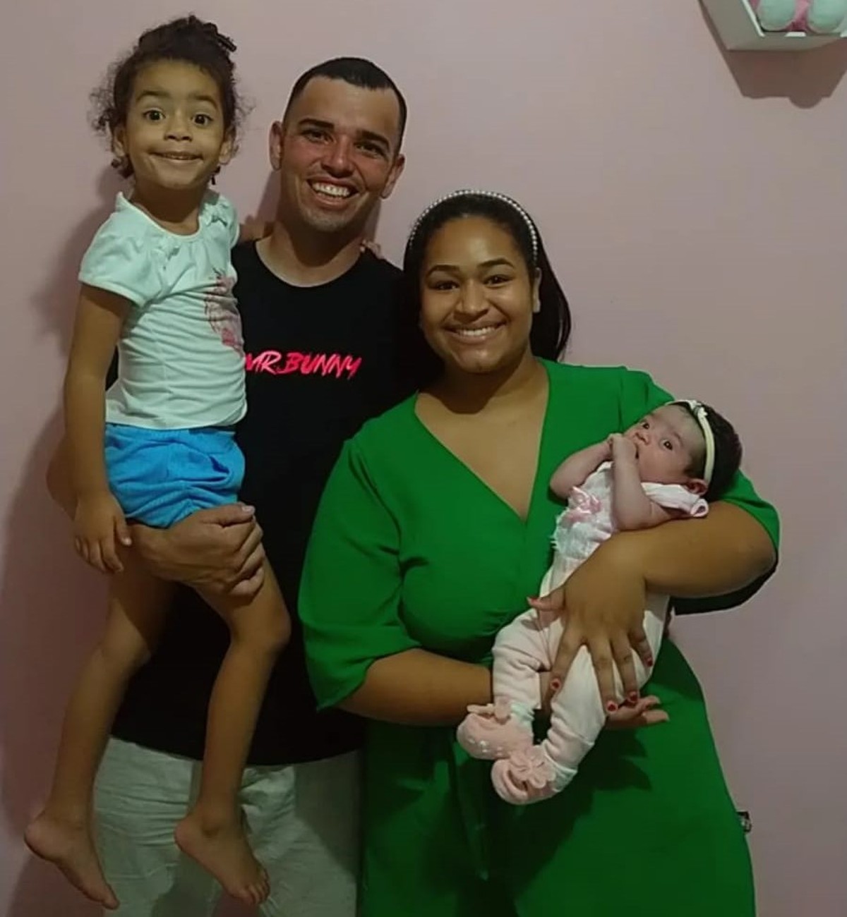 Pequena Cecília comemora um mês de vida após parto inesperado em corredor de hospital, durante a madrugada, em Pres. Prudente