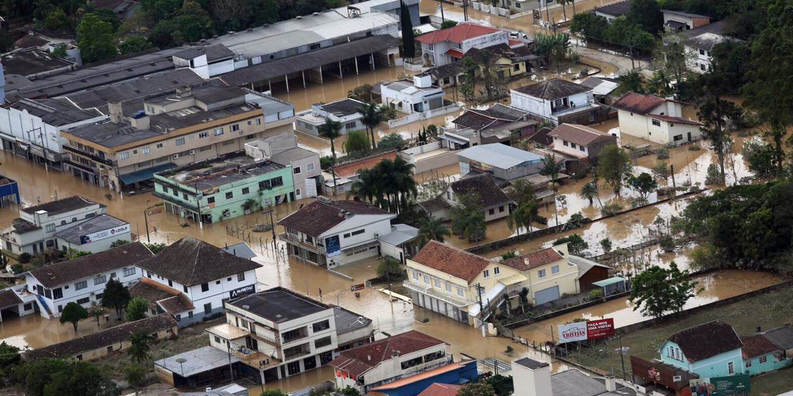 Novos temporais atingem Santa Catarina e mortes sobem para seis