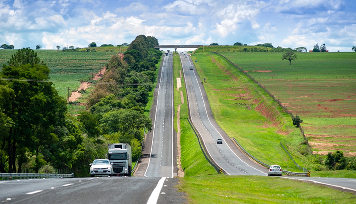 Manutenção na rede de energia elétrica altera tráfego na Rodovia Raposo Tavares em Presidente Epitácio | Presidente Prudente e Região