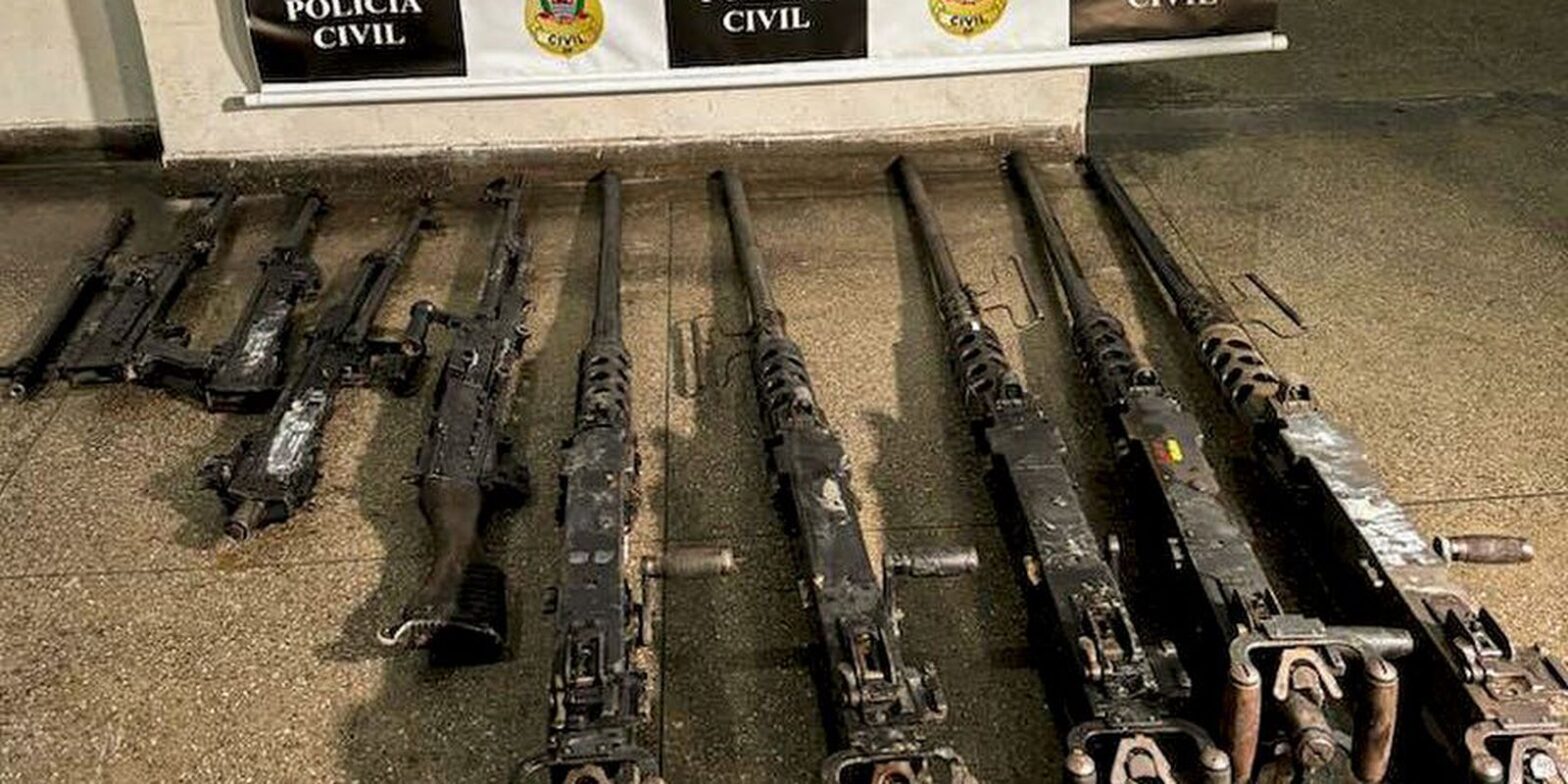 Exército libera militares aquartelados após furto de metralhadoras