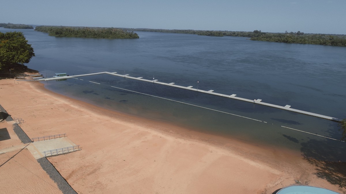 Conhecida como ‘O Paraíso das Águas Cristalinas’, Rosana completa 33 anos