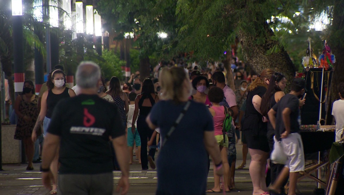 Comércio de Presidente Prudente divulga horário de atendimento especial para compras de Natal