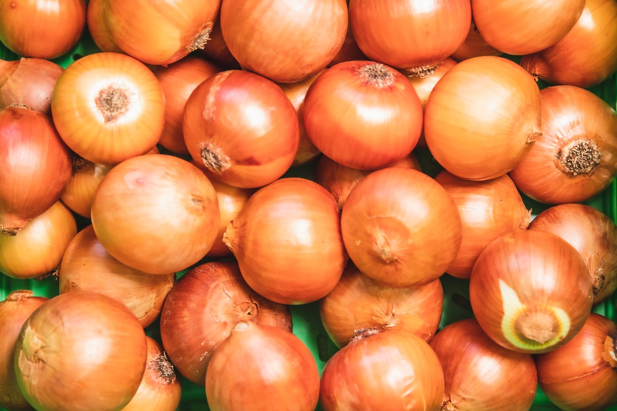 Custando R$ 6,99, cebola tem alta de 66% nos supermercados de Presidente Prudente