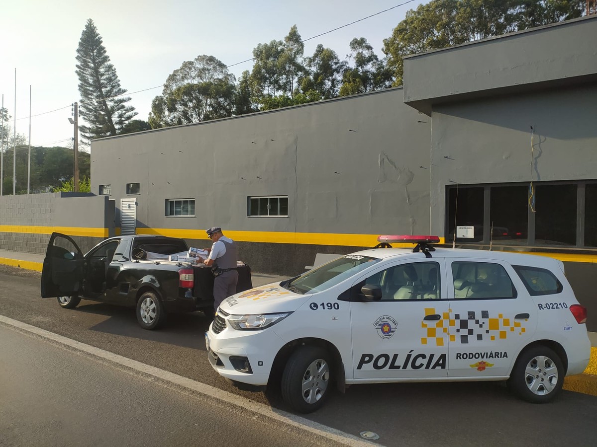 Fiscalização apreende carga de 20 mil maços de cigarros contrabandeados do Paraguai