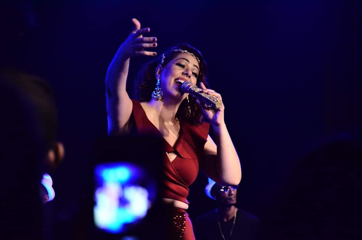 Samba-raiz: de Dona Ivone Lara a Teresa Cristina, cantora Adriana Cavalcanti valoriza vozes femininas do gênero em projeto inédito