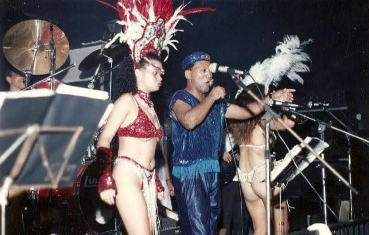 Samba-raiz: sambista e intérprete machadense inspira-se em show de Oswaldo Sargentelli para criar o grupo ‘Sabirú e as Mulatas’ | Presidente Prudente e Região