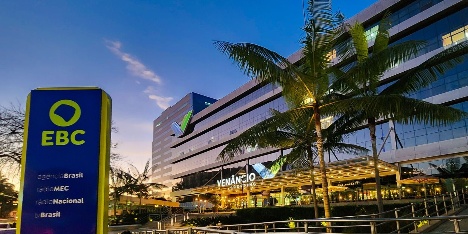 UERN assina parceria com a EBC para aderir à rede