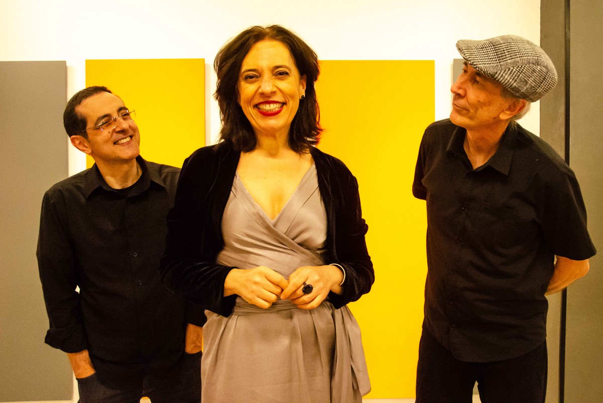 Ritmos da MPB são reverenciados por trio em show gratuito neste feriado municipal, nesta sexta-feira