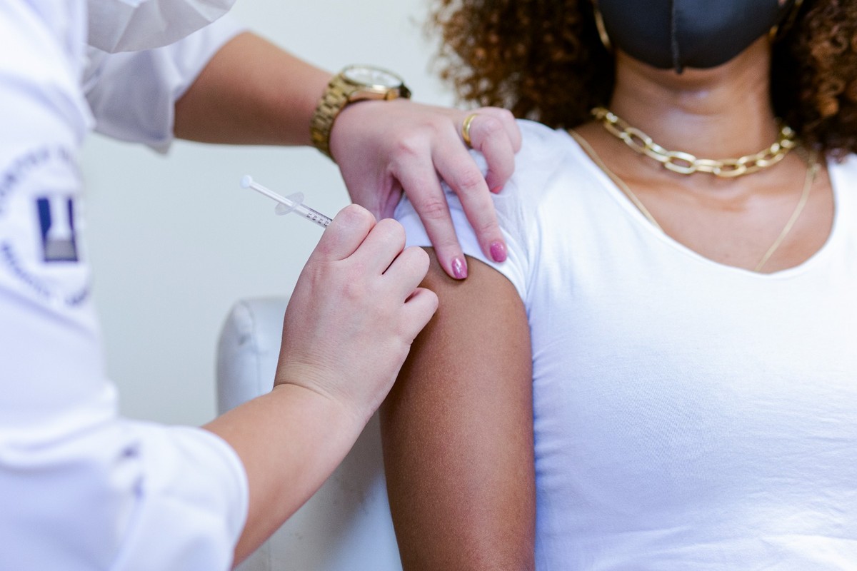 Prefeito Ed Thomas publica lei que estabelece complementação salarial aos profissionais de enfermagem, em Pres. Prudente | Presidente Prudente e Região