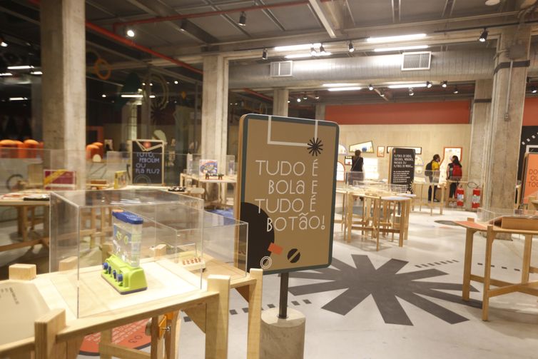 São Paulo SP 11/10/2023 . Museu do Futebol  inaugura a nova exposição temporária “Futebol de Brinquedo.” Foto:  Paulo Pinto/Agência Brasil