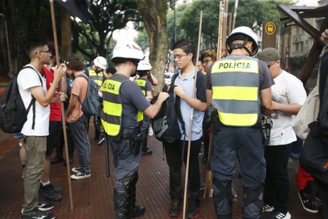 São Paulo  SP 18/01/2023 Manifestação no centro da cidade contra o aumento das tarifas do metrô, CPTM e EMTU e contra as privatizações do governo Tarcísio .Foto Paulo Pinto/Agência Brasil