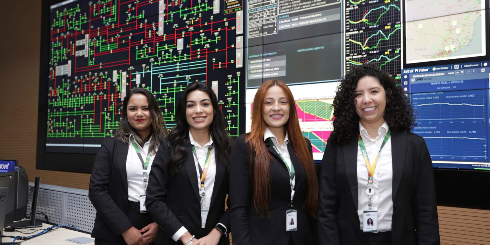 Pela 1ª vez, equipe feminina responde por centro de operações do ONS