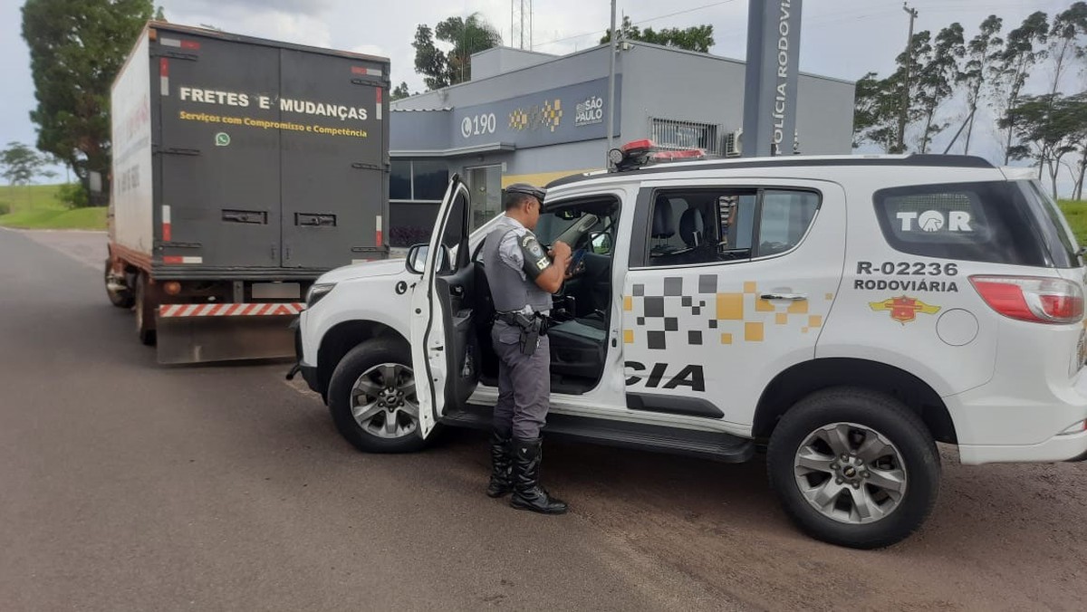 Motorista de caminhão é preso por não pagar pensão alimentícia na Rodovia Raposo Tavares, em Presidente Venceslau | Presidente Prudente e Região
