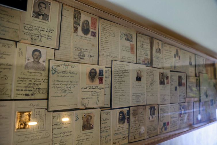 Rio de Janeiro (RJ) 21/02/2024 - Documentos de primeiros imigrantes italianos.
Foto: Vera Donato/Divulgação