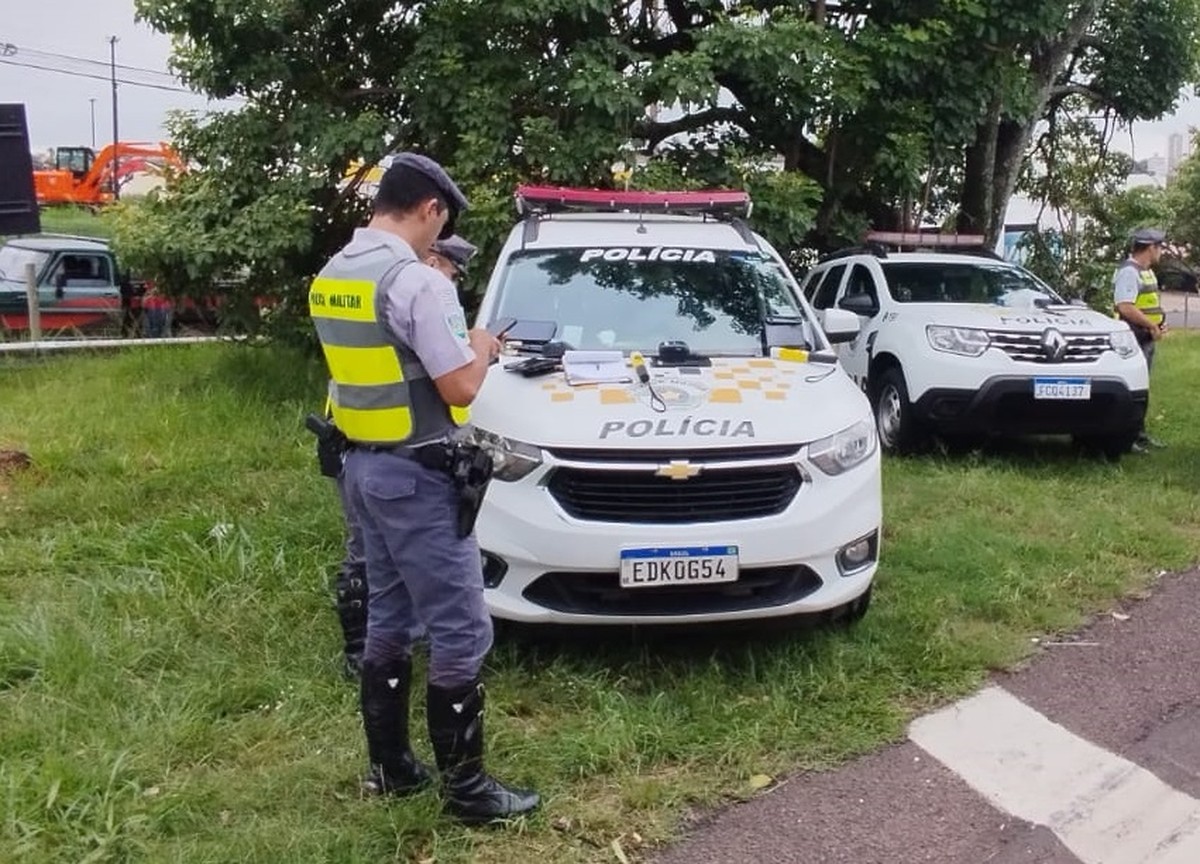 Homem é preso por embriaguez ao volante durante fiscalização da Polícia Rodoviária, em Presidente Prudente