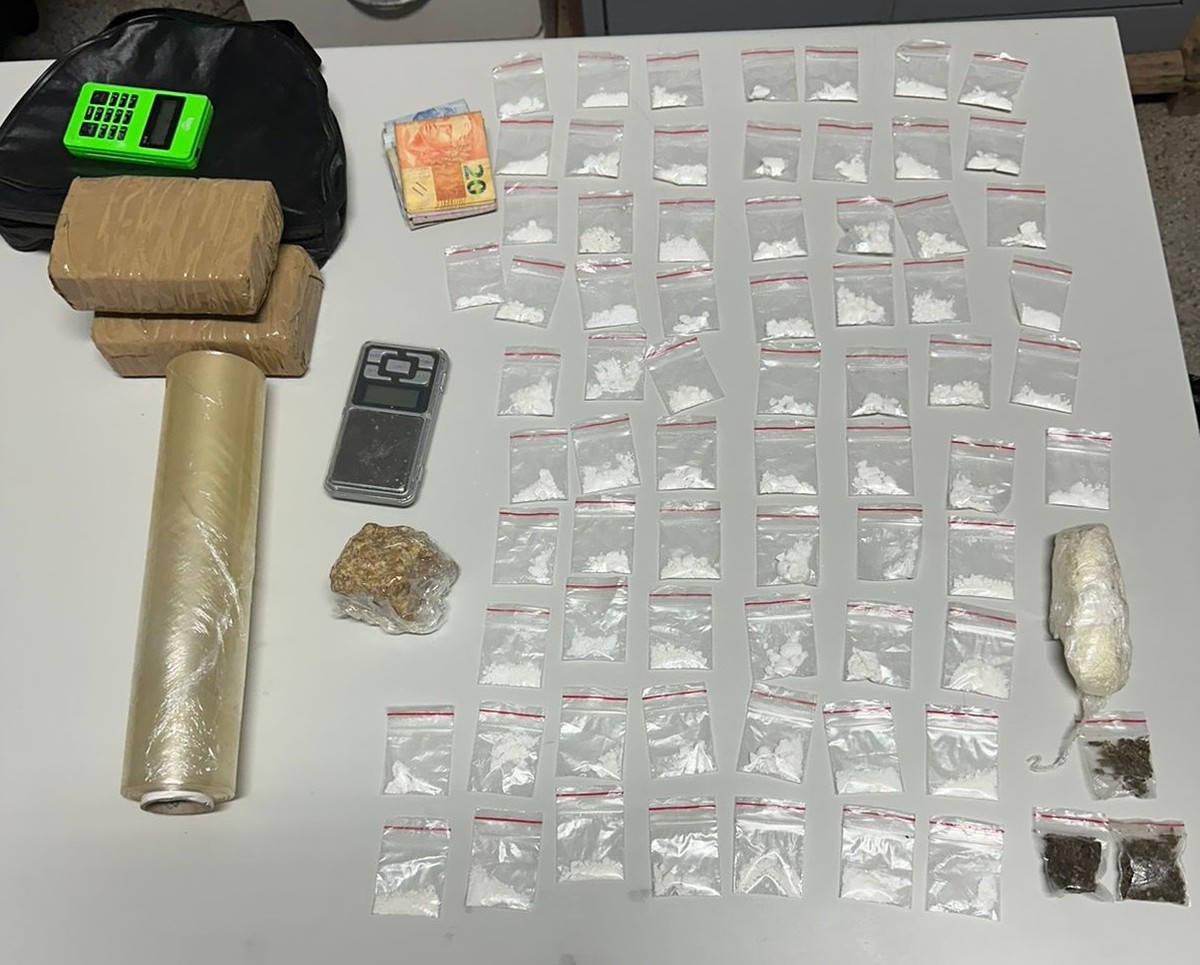 Homem é preso por tráfico de drogas com tabletes de maconha e porções de cocaína, em Presidente Prudente | Presidente Prudente e Região