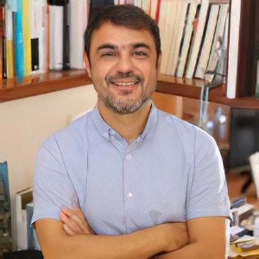 Brasília (DF) 06/03/2024 - O preofessor graduado em Direito pela Universidade Federal de Goiás, Rodrigo de Lacerda Carelli.
Foto:Faculdade Nacional de Direito/Divulgação