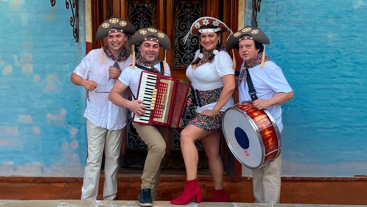 Com uma experiência musical envolvente e cheia de energia, quarteto Os Kabra D’Ela apresenta arrasta-pé para todas as idades | Presidente Prudente e Região