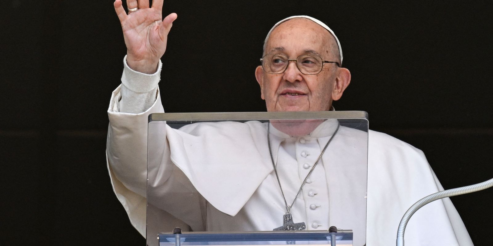 Papa Francisco se solidariza à população do RS em ligação para CNBB