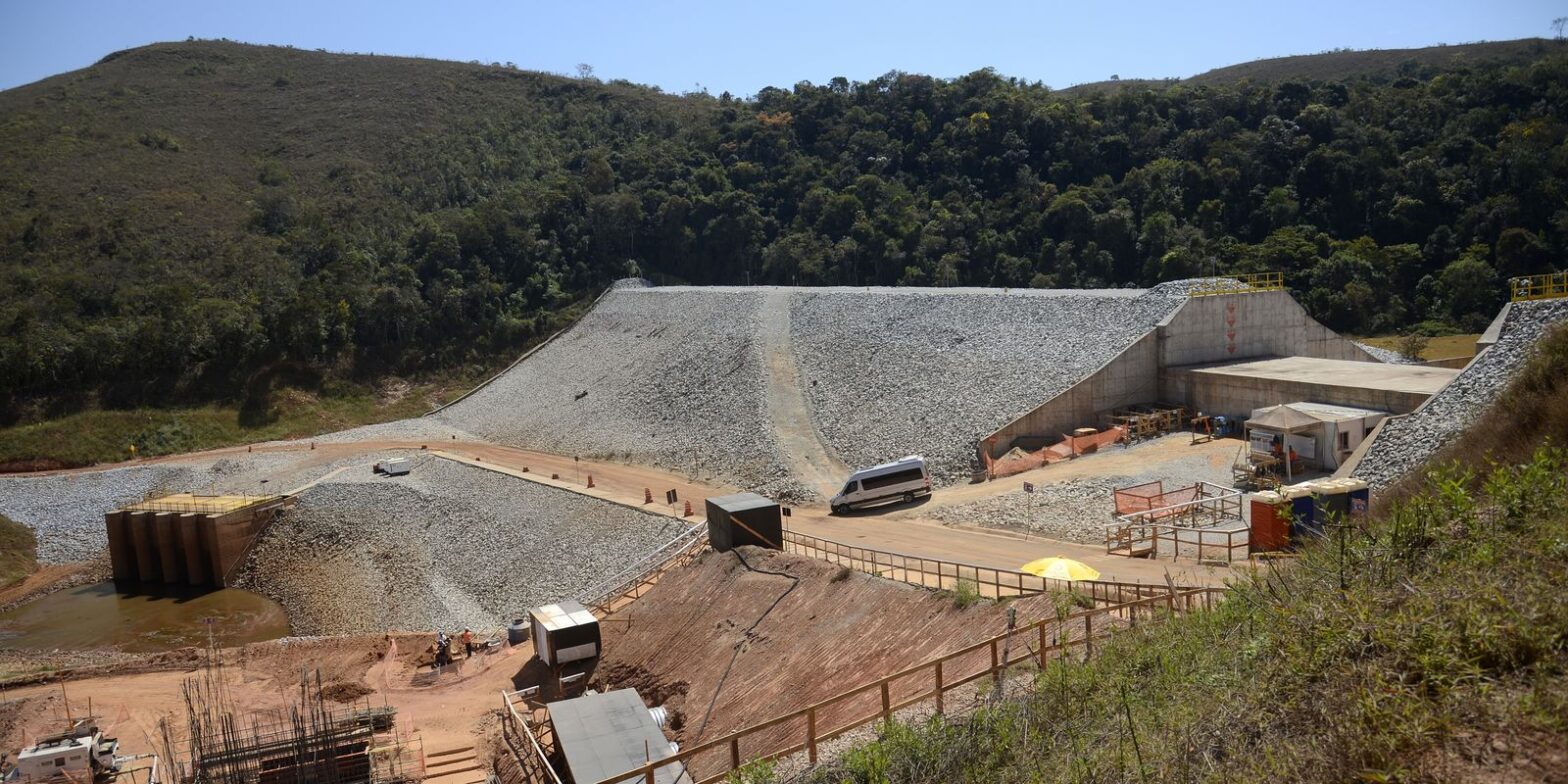 Vale elimina barragem que tirou quase 300 pessoas de distrito em Minas
