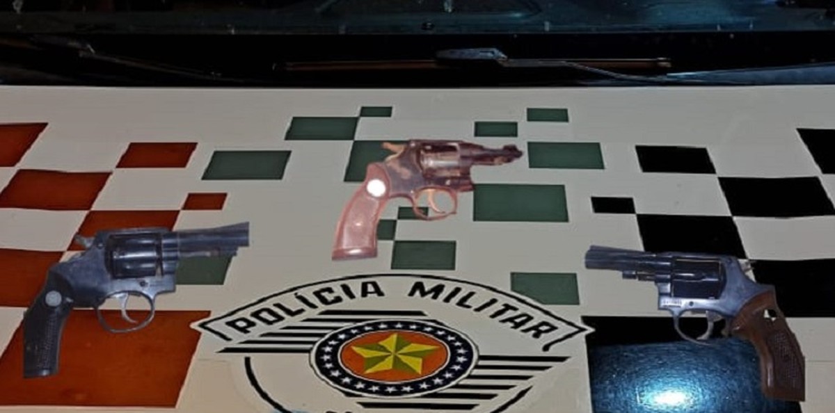 Com três revólveres, idoso é preso por posse ilegal de armas de fogo em Osvaldo Cruz